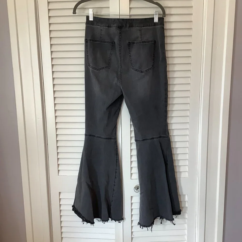 Free People 'We the Free' Just Float On black flare jeans 29 stretch - Picture 5 of 9